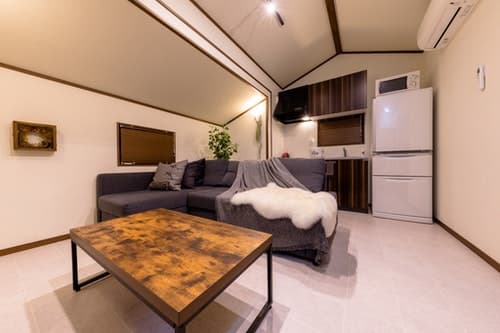 利便性抜群！河口湖駅徒歩２分、河口湖畔５分！広々デッキで開放的な非日常を体験可能！　＾