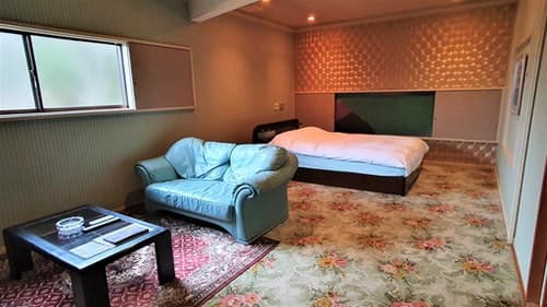 自然を愛する人々のリフレッシュステーション ^