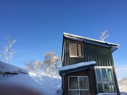 Nisekoにくやどや ^