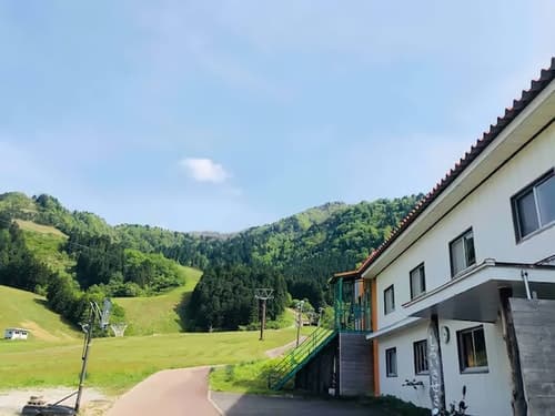 立山観光に最適！ゲストハウスしろいきせき　＾