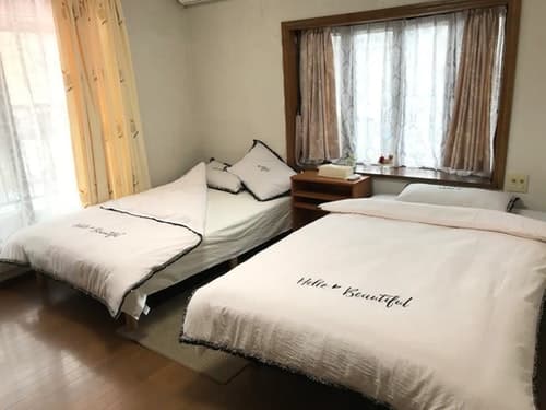 Ｆａｍｉｌｙ　Ｈｏｕｓｅ　（２階洋室）／民泊