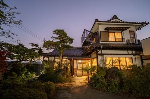 湯めぐりの館　吉野桜　Ｙｕｍｅｇｕｒｉ－ｎｏ－ｙａｋａｔａ　Ｙｏｓｈｉｎｏｚａｋｕｒａ　＾