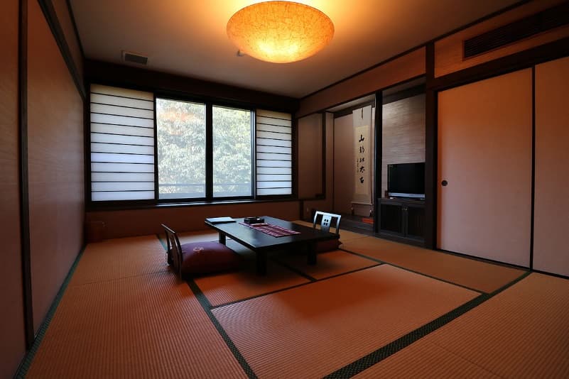 長門湯本温泉　源泉かけ流し温泉付客室の宿　しぇふず 2