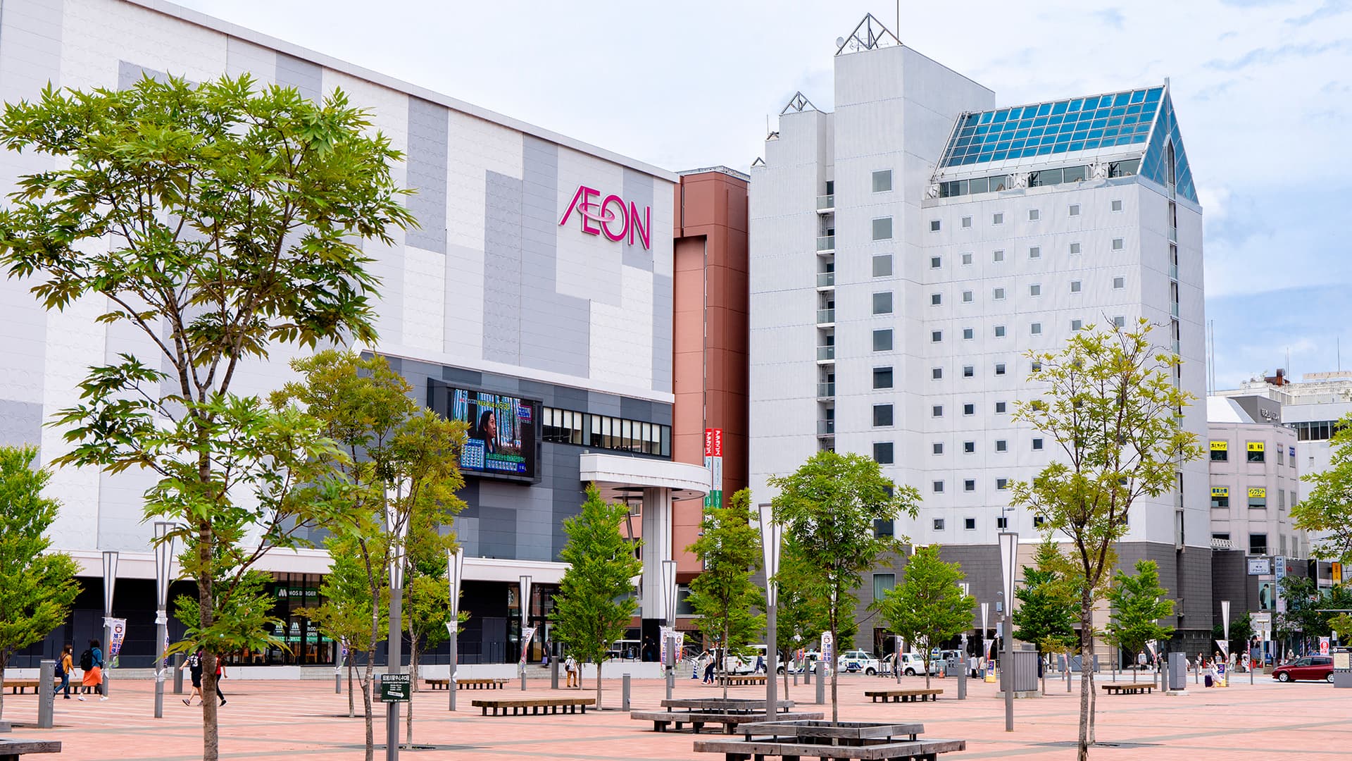 ＫＯＫＯ　ＨＯＴＥＬ　旭川駅前（旧ホテルウィングインターナショナル旭川駅前）