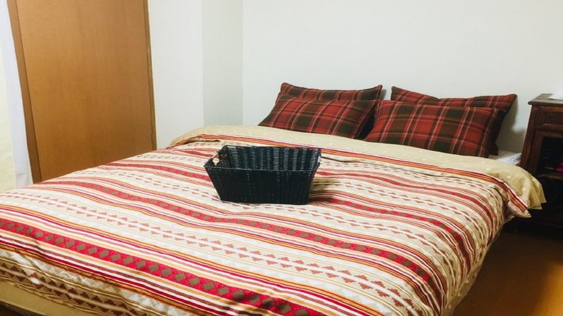 Urban Plaza BNB 'X2' ^