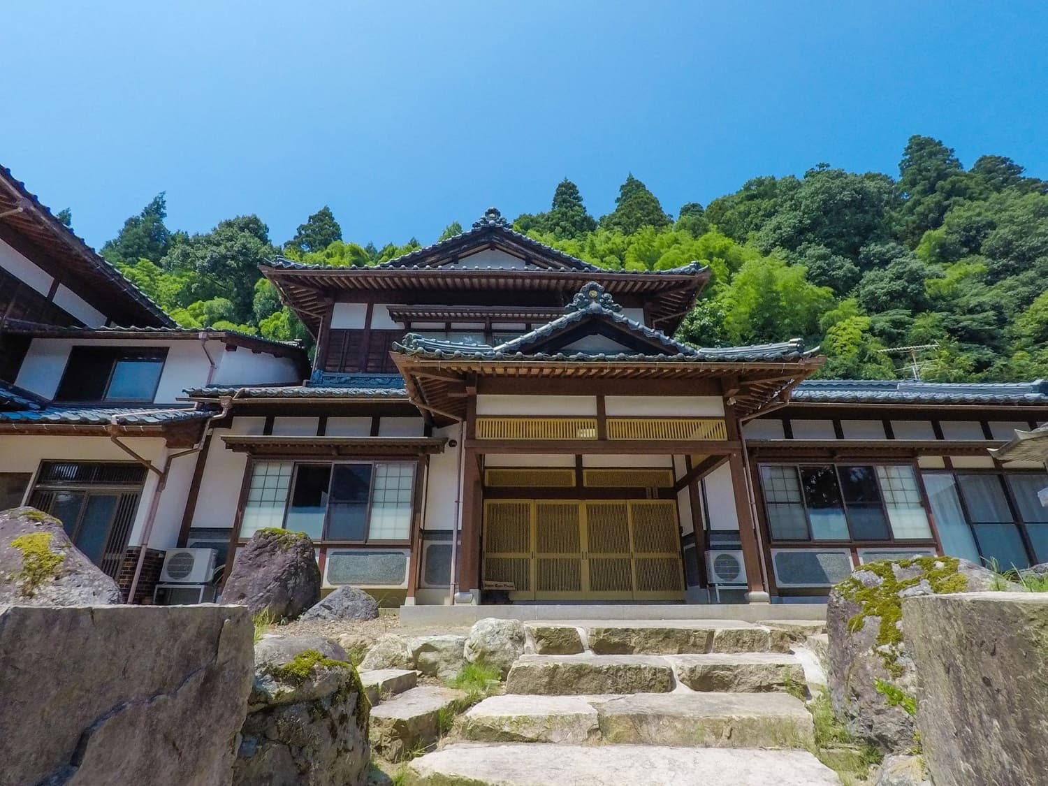 ＳＡＢＡＥ　ＭＥＧＡＮＥ　ＨＯＵＳＥ／民泊