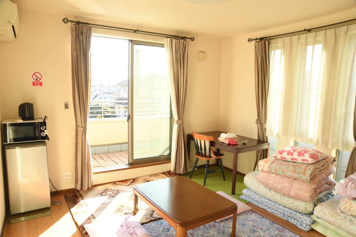 ファミリー不向き！！！一棟貸切りでない個室素泊まり、静かな方のみ、／民泊 2