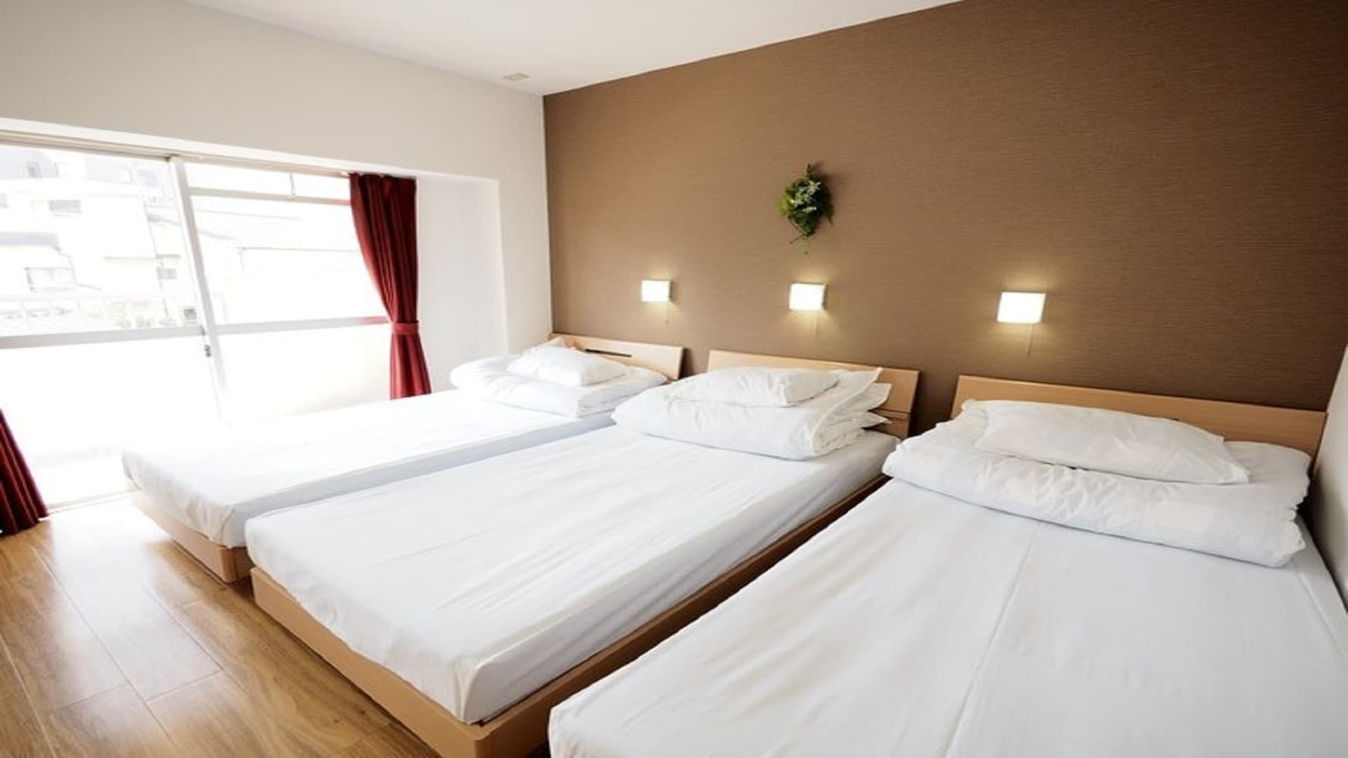 Ａｌｌｕｒｅ　ａｘｅｌ　＾