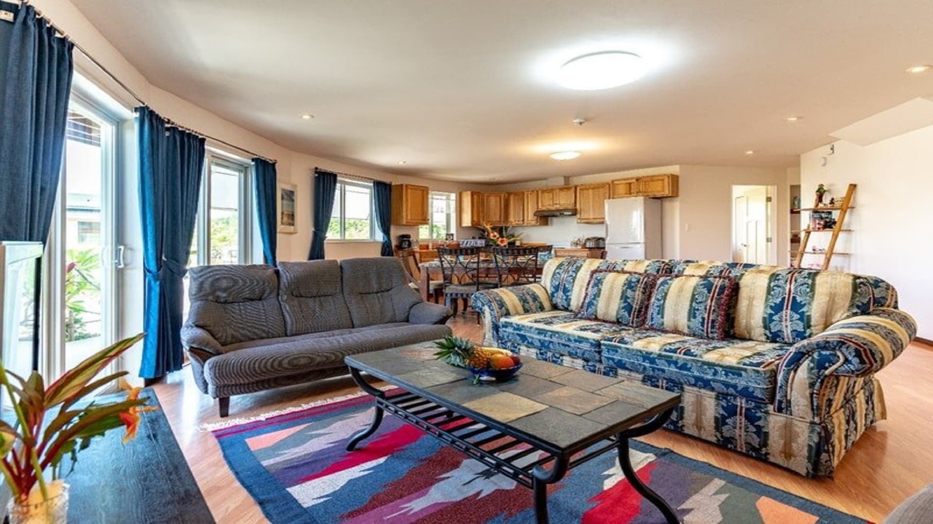 アイランド・ブリーズ　＾