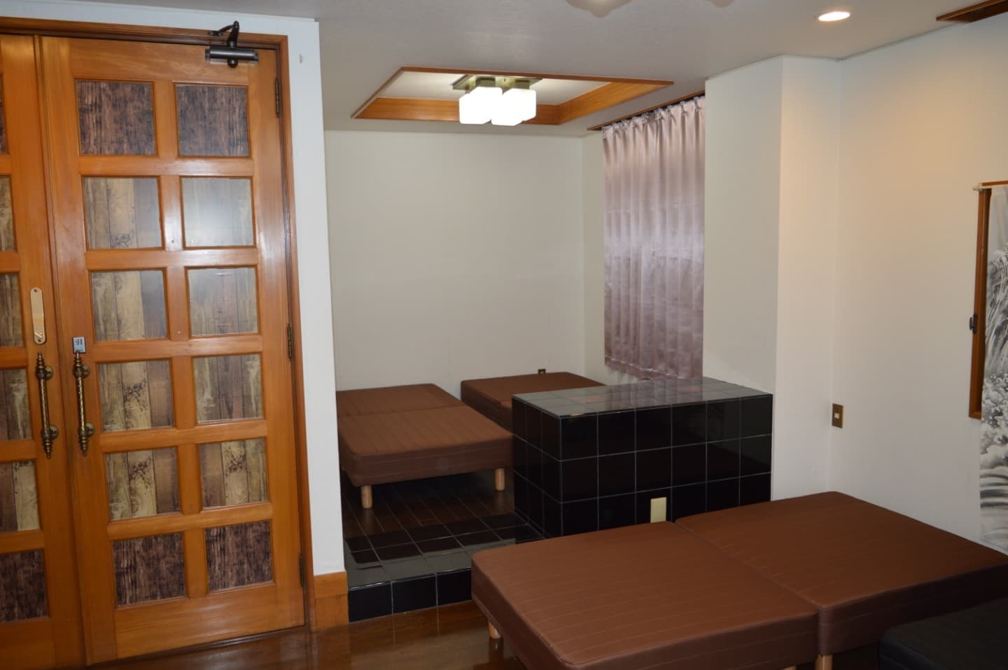 湯島駅徒歩1分/民泊