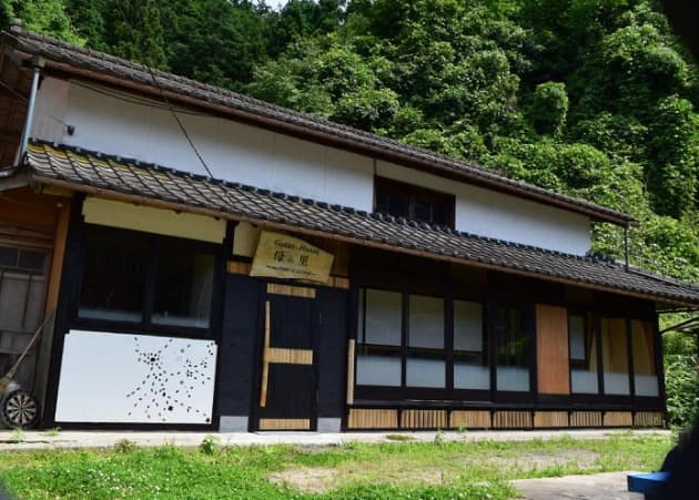 ゲストハウス母の里ｉｎ母里　＾