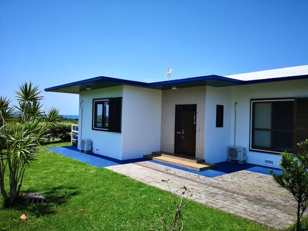 大草原と大海原を望む石垣島の隠れ家　自家用車無料貸し出し／民泊