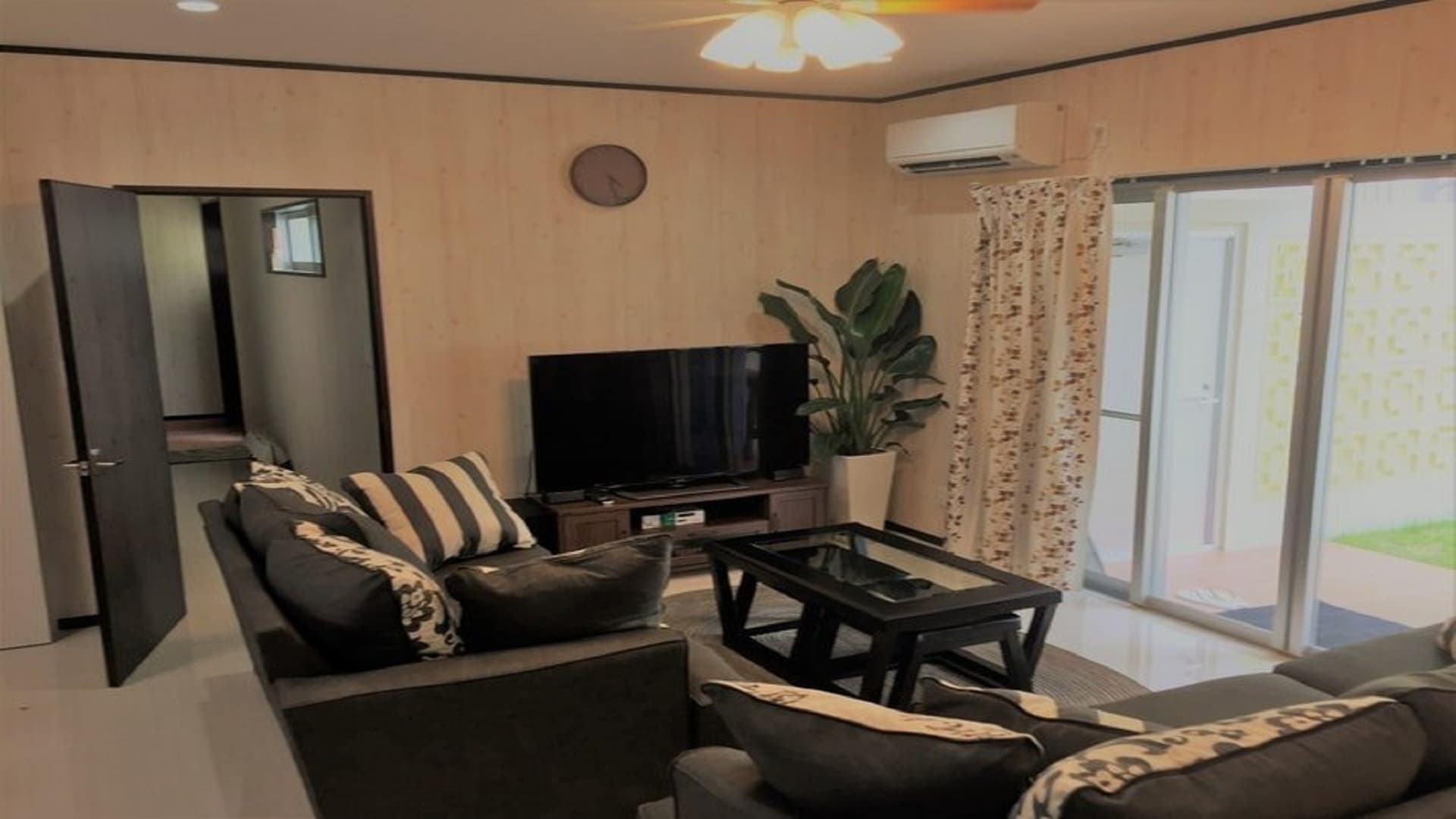 家族や友人で沖縄本島北部の観光拠点に最適！丸々新築一軒貸し　＾