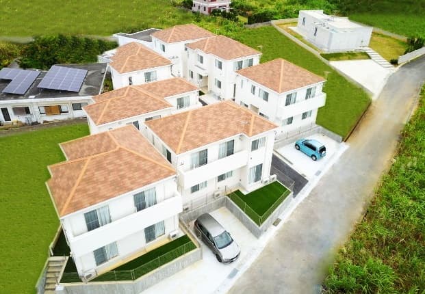 グランディオーソ沖縄ヴィラ 恩納2 ^