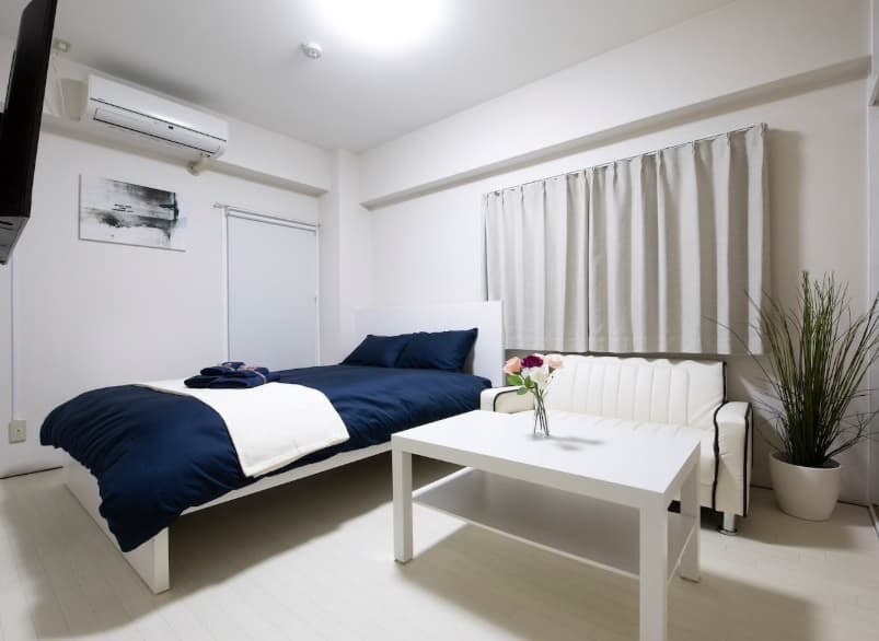 【新大阪駅　徒歩５分】関西の中心、新大阪。関西各方面へ簡単アクセス／民泊