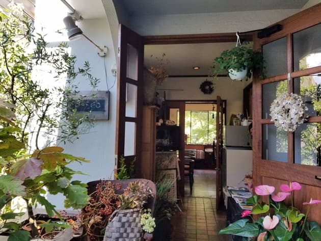 のんびり過ごす、貸別荘スタイルの古民家一棟貸し ^