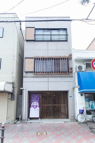 Ｍｏｎ天下茶屋／駐車場あり／丸々貸切／難波電車４分／民泊