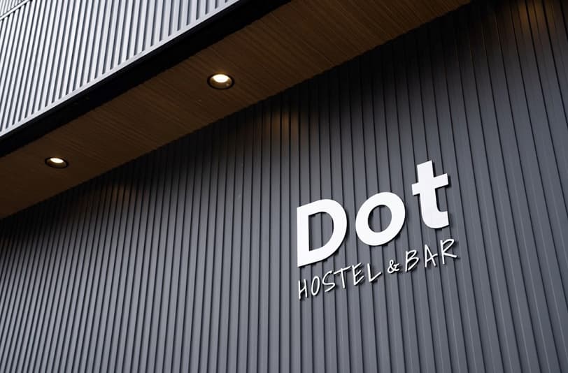 Dot Hostel&Bar