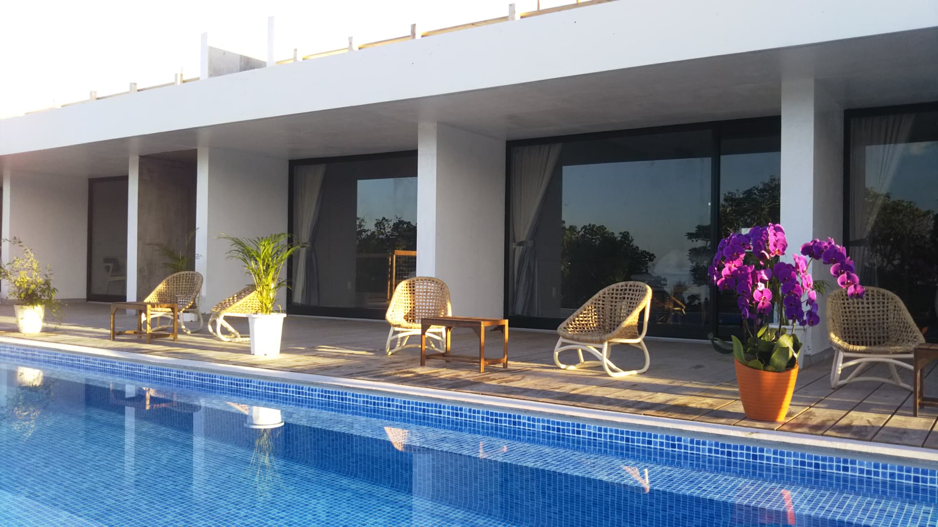 ブルースイーツ・ハナムロ　オンザビーチ＜阿嘉島＞