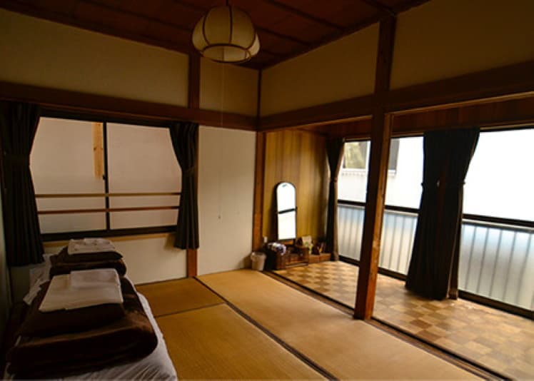 Ｈｏｓｔｅｌ＆Ｂａｒ　ＣＡＭＯＳＩＢＡ 2