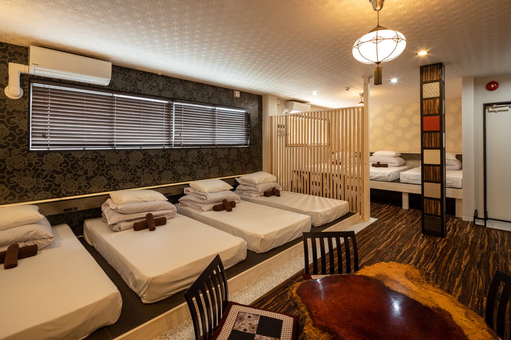 ＥＳＴＡＢＬＩＳＨＭＥＮＴ　Ａｓａｋｕｓａ 2