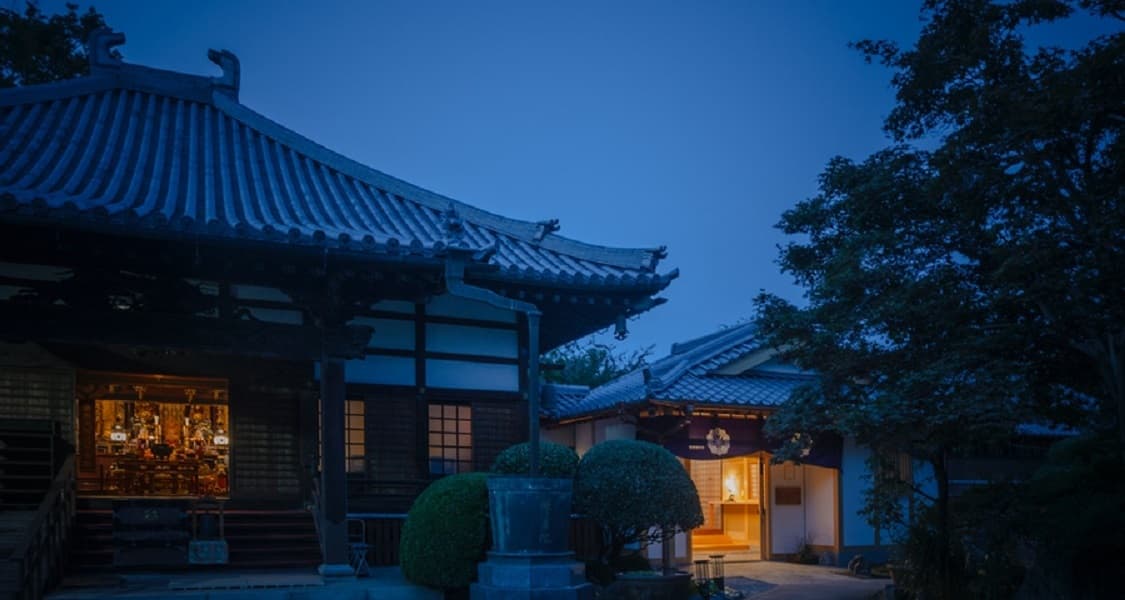 Temple Hotel 観音院