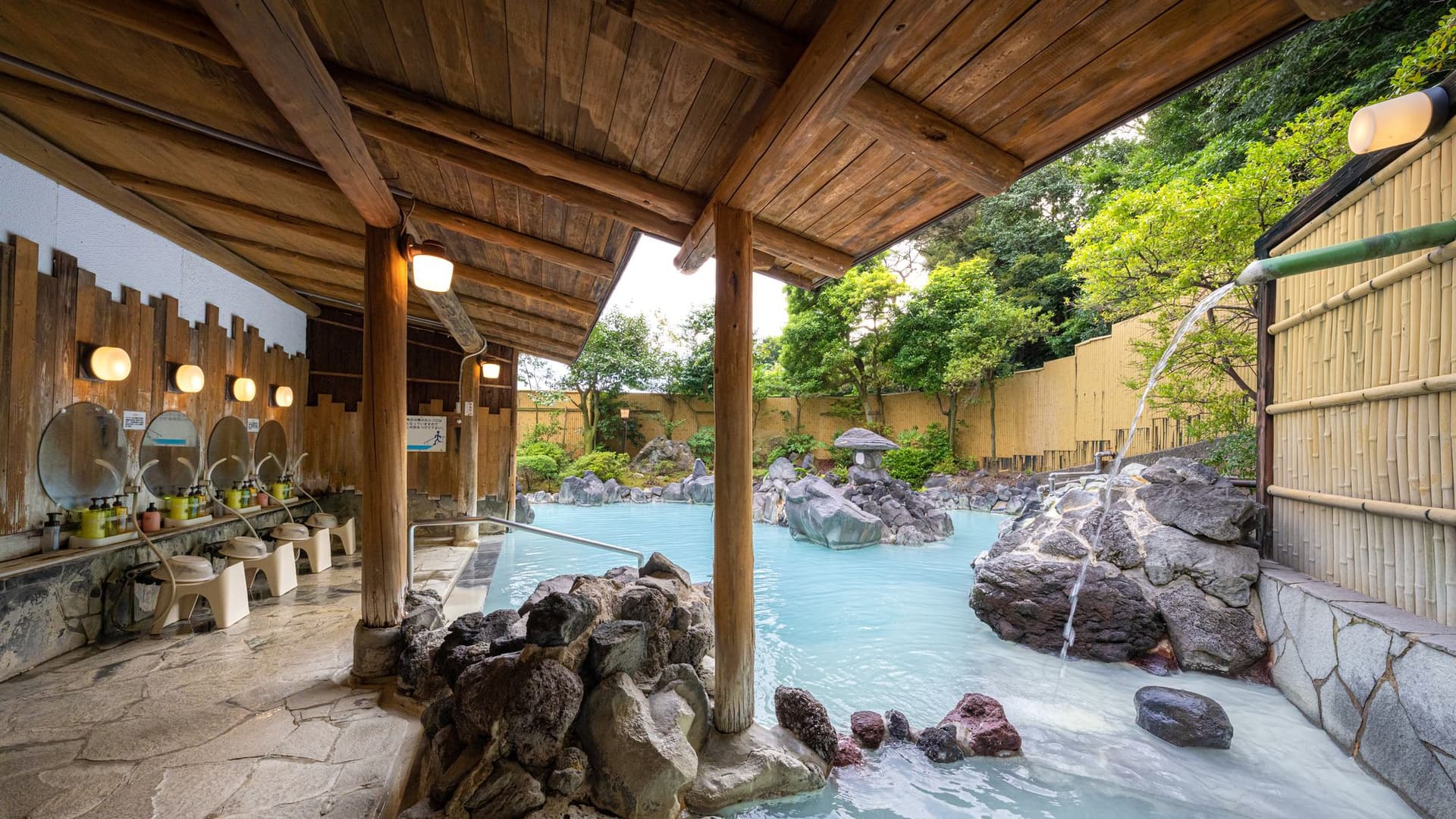 湯けむりとにごり湯の宿　霧島国際ホテル 2