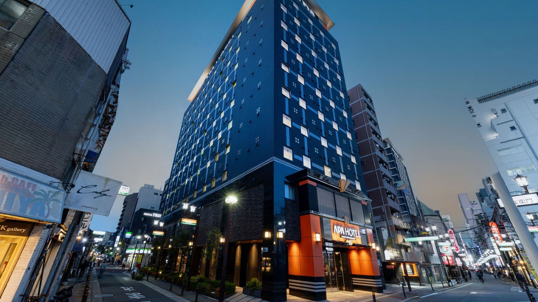 アパホテル〈なんば心斎橋西〉（全室禁煙）