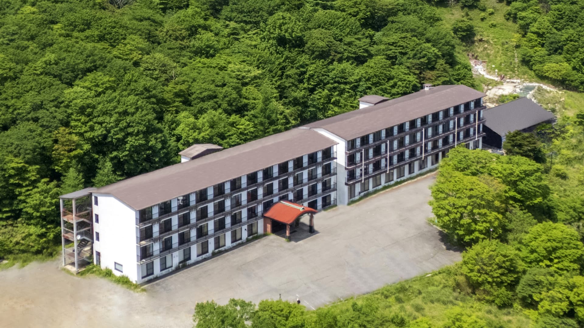 ほったらかしの宿 ゆうふり那須高雄温泉ロッジ(2025年10月1日オープン)