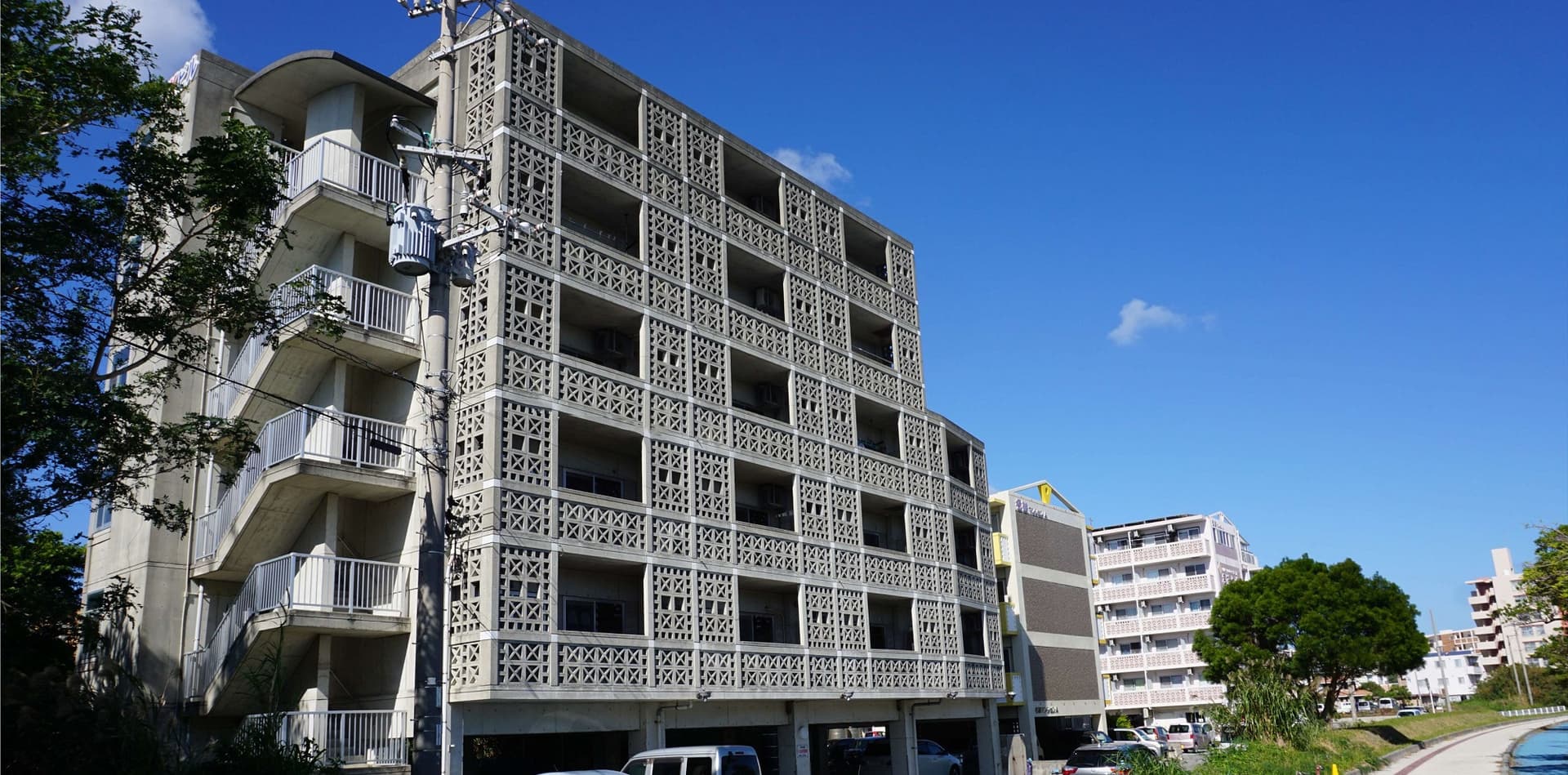 名護パークサイドコンドミニアムTKステイ