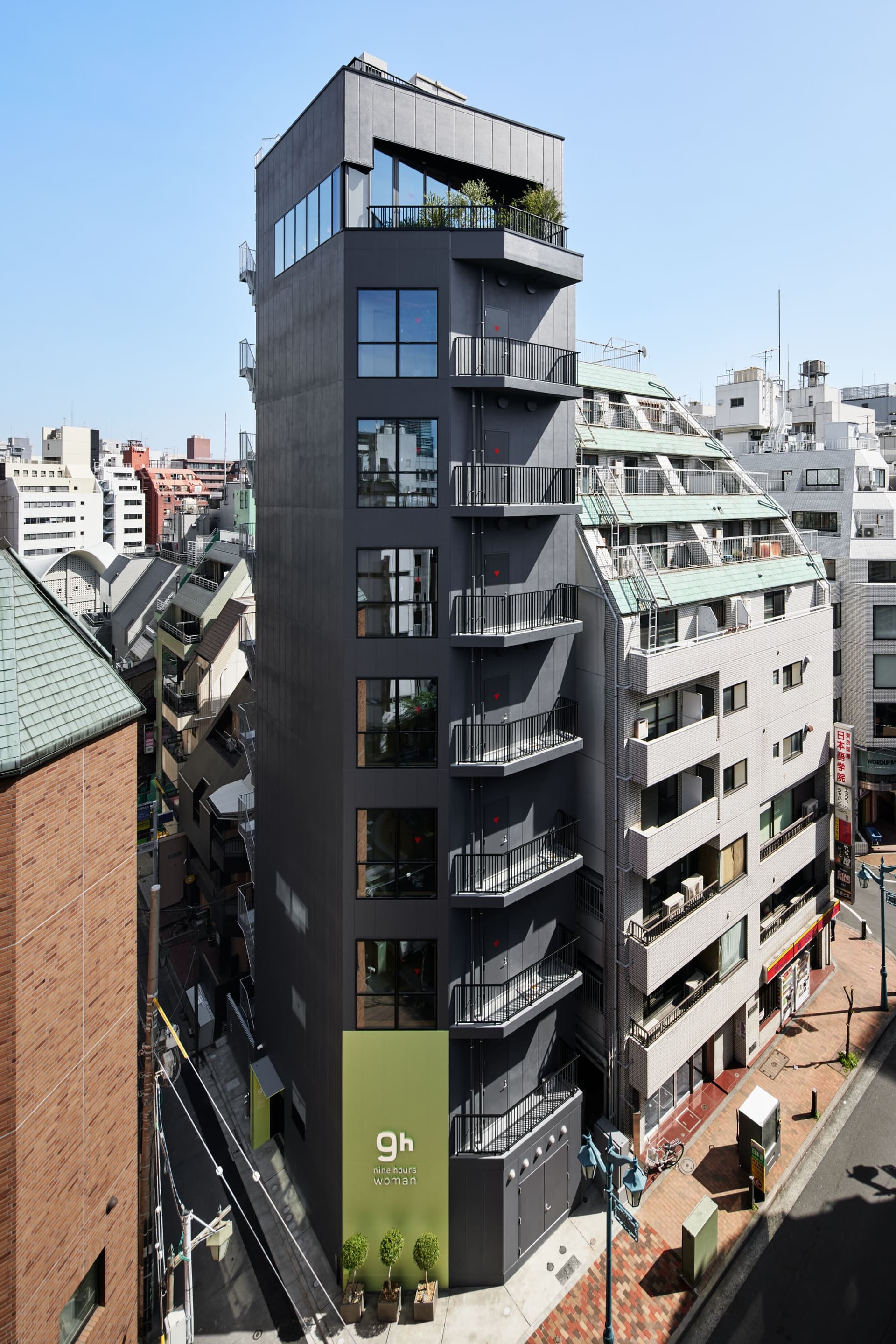 ナインアワーズウーマン新宿