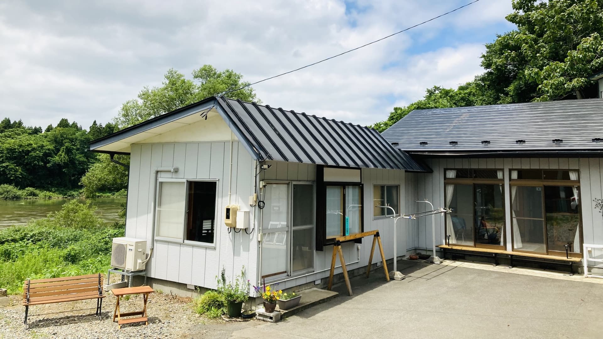 ゲストハウス蘖(ひこばえ)