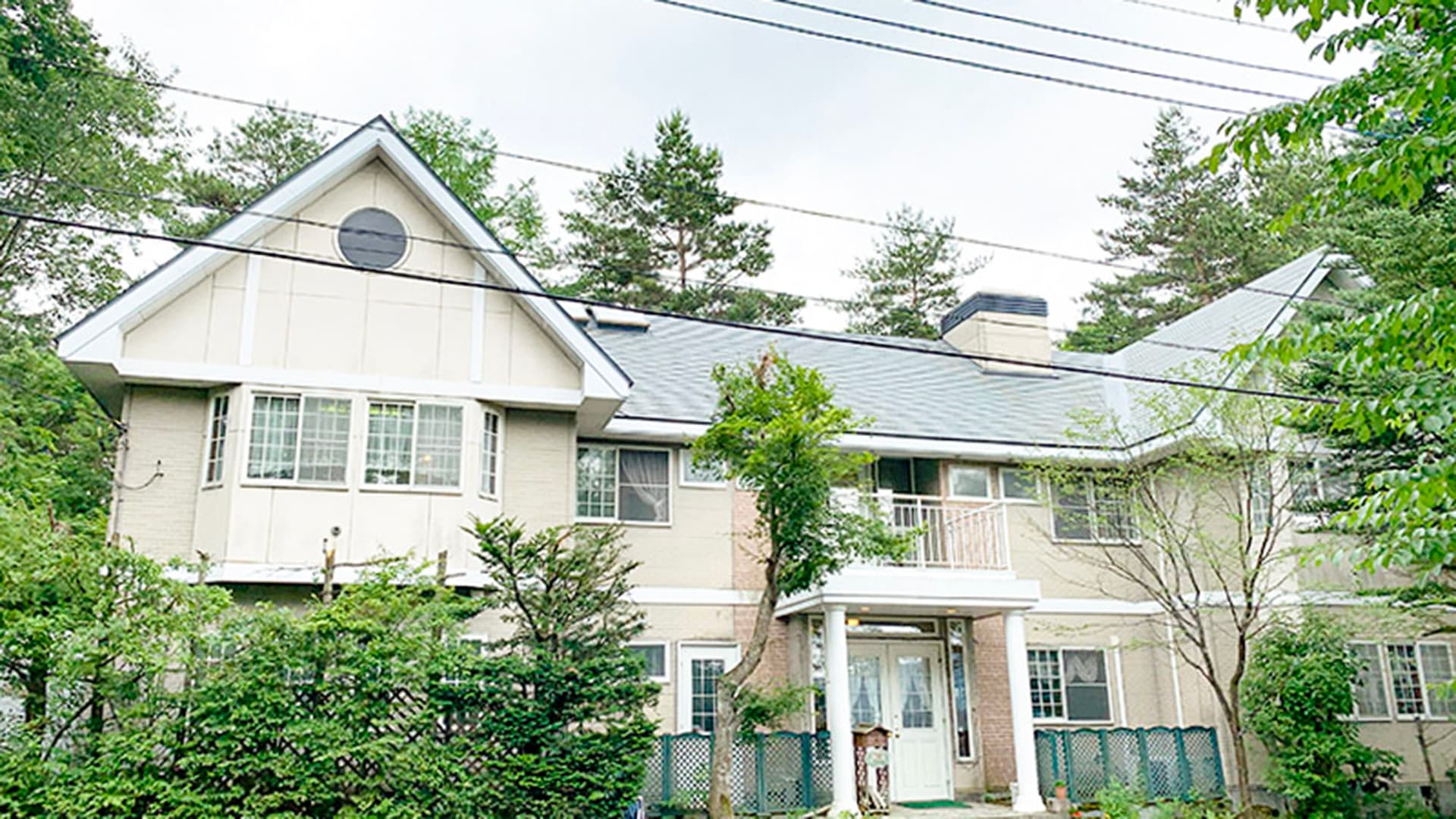 ペンション　オーサムワン