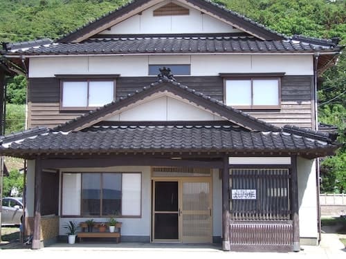 ゲストハウスよしたけ荘／民泊