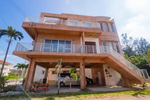 ラナカイハウス沖縄　ビーチ徒歩３分、真栄田岬・青の洞窟５分、１６０ｍ２のオーシャンビュー　ＢＢＱ　＾