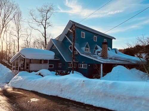 ＧＵＥＳＴＨＯＵＳＥ＆ＢＡＲ　宿泊飲み処５０２　＾