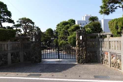 旧邸貸別荘　南壽庵　＾