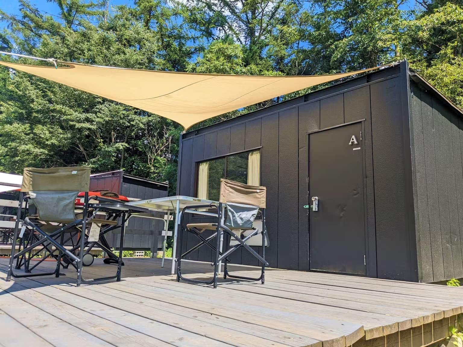 ＢＵＬＬｓ　キャンプ【富士山の麓、自然に囲まれたペットと泊まれるキャンプ＆コテージ】　＾