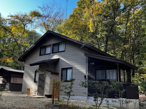 那須レンタルコテージ山梨子山荘 ^