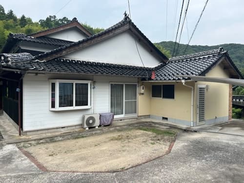 ゲストハウスゴロー＆シュラ（ペット小型犬別途料金１頭３５００円、２頭まで可）／民泊