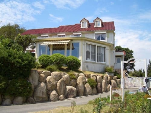 ペンションエリエス　＾