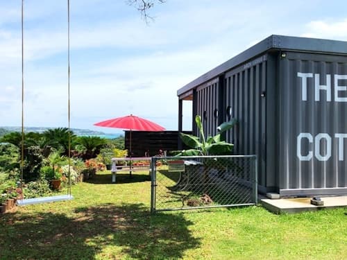 アイアンコテージ ^