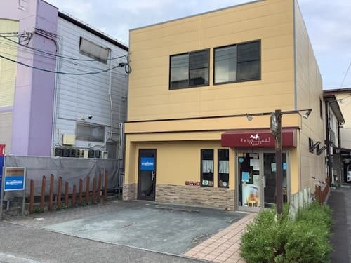 ＧＵＥＳＴ　ＨＯＵＳＥ　ＢＬＵＥ　ＤＯＯＲＳ　七日町店　＾