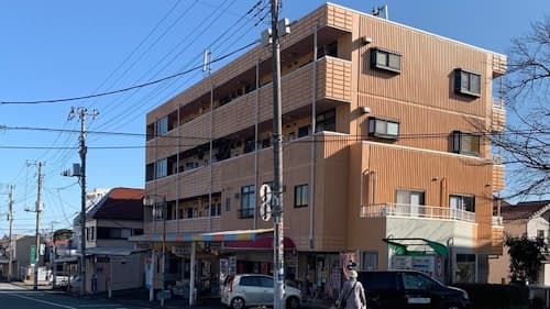 Ｒ．ＲＥＳＯＲＴ　ＵＳＡＭＩ　３－Ｂ　＾