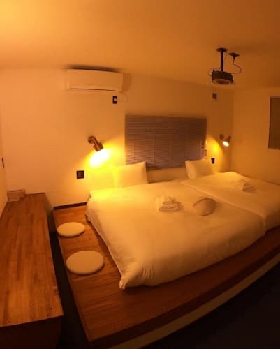 Bridge33 CAFE AND HOSTEL(ゲストハウス) ^