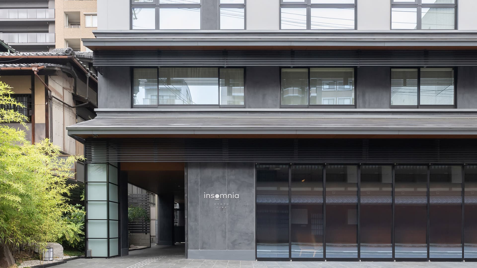 insomnia KYOTO OIKE(インソムニア京都御池)