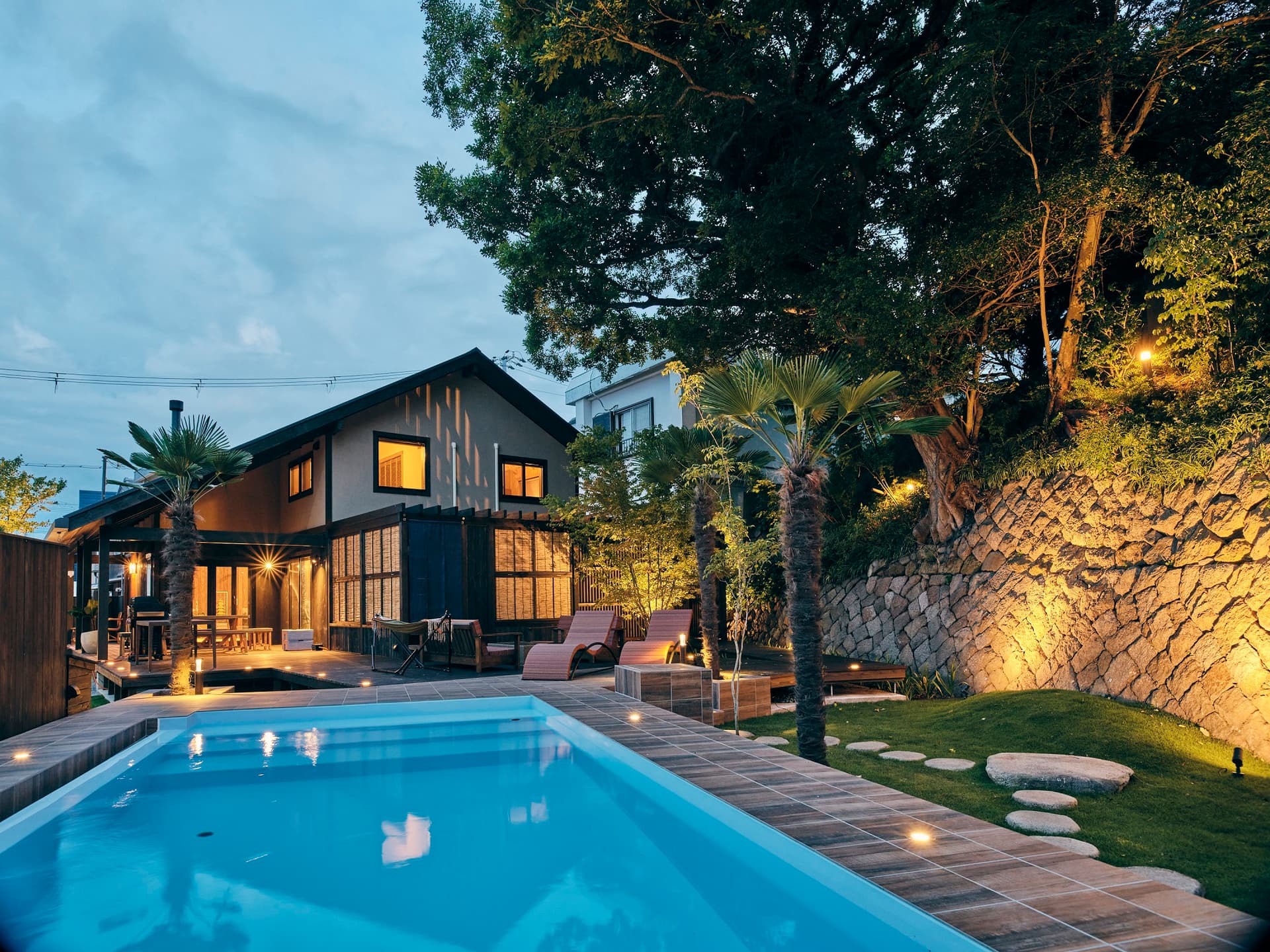 岩屋温泉　絵島別庭　海と森＜淡路島＞