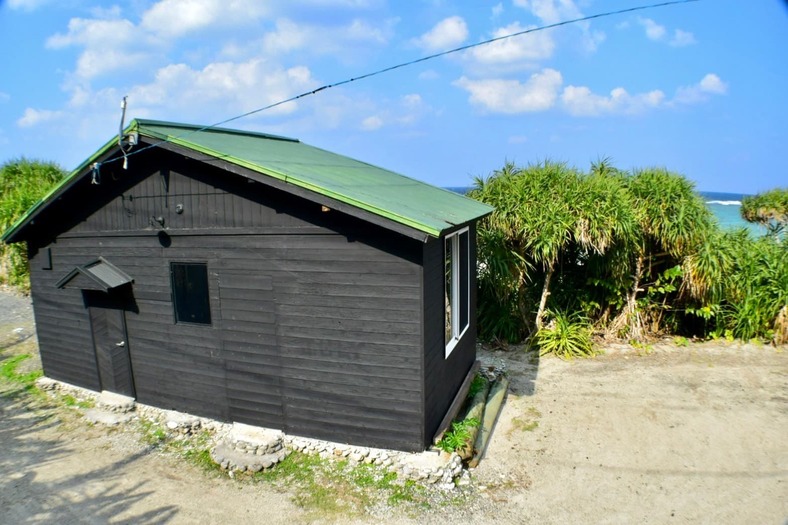 BEACH DOREN<奄美大島>