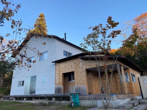 戸隠宝光社　女性のためのゲストハウス　なないろテント／民泊