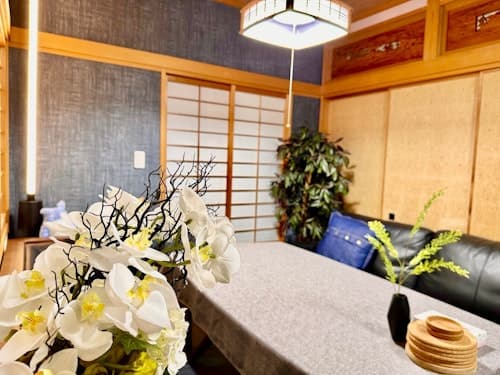 簡の素 天下茶屋三番目 2階建てトトロハウス/まるまる貸切/無料駐車/聖天坂駅まで徒歩4分/民泊